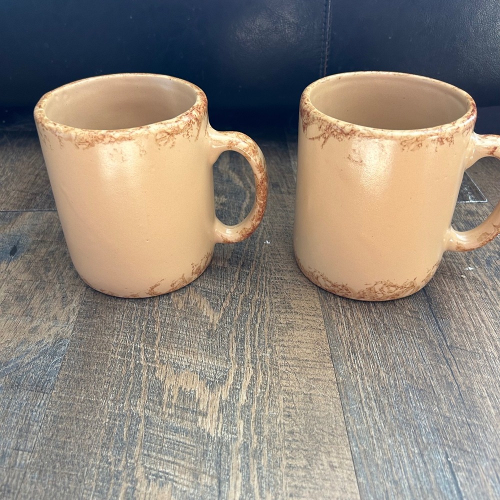 Casey Pottery Marshall Texas Rooster Stoneware Mugs Set of 2 Tan Spongeware Trim - Picture 4 of 8